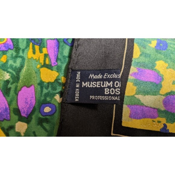 Gustav Klimt "The Kiss" 100% Silk Scarf The Museum of Fine Arts Boston 35" X 35" - Picture 6 of 7